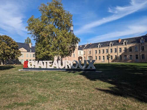 Appartement de Charme au Parc Balsan - Châteauroux, Près Centre Aquatique et Loisir