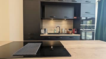 Fridge, microwave, dishwasher