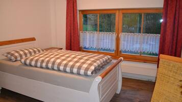 Single Room | Free WiFi
