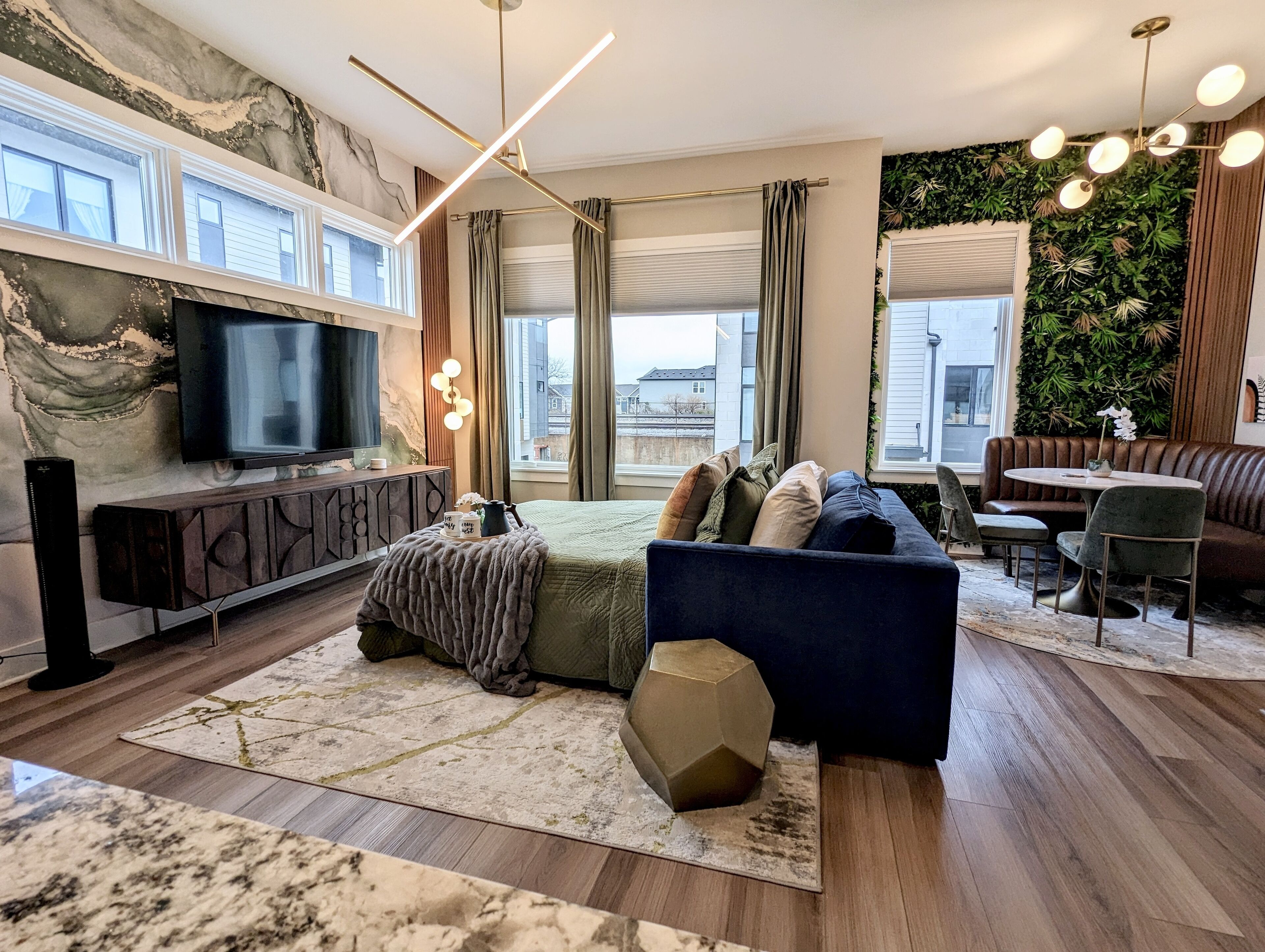 Smart TV, fireplace, video games, offices