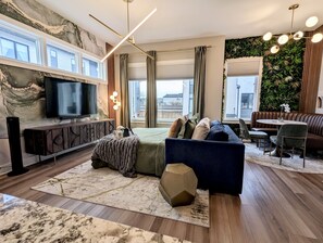 Smart TV, fireplace, video games, offices - Southside Tranquillity (Chattanooga)