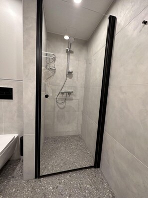1 bedroom, iron/ironing board, free WiFi