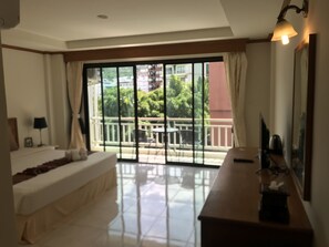 Deluxe Double Room | Exterior - Global Hotel Beach View (Patong)