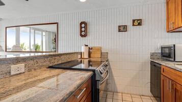 Luxury Condo | Private kitchen