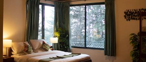 Deluxe Double Room | Soundproofing, iron/ironing board, free WiFi