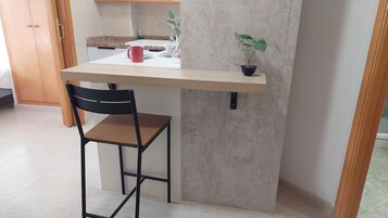 Standard Apartment (32) | Free WiFi, bed sheets