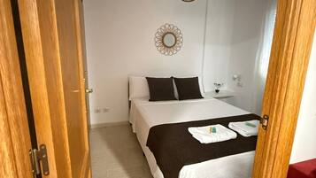 Departamento estándar, 1 cama matrimonial | Wifi gratis y ropa de cama