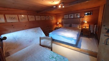 3 bedrooms, WiFi, bed sheets