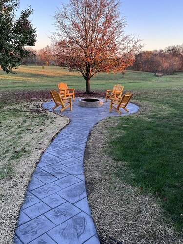 Serenity Gardens located in the Rolling Hills of Appalachia Ohio