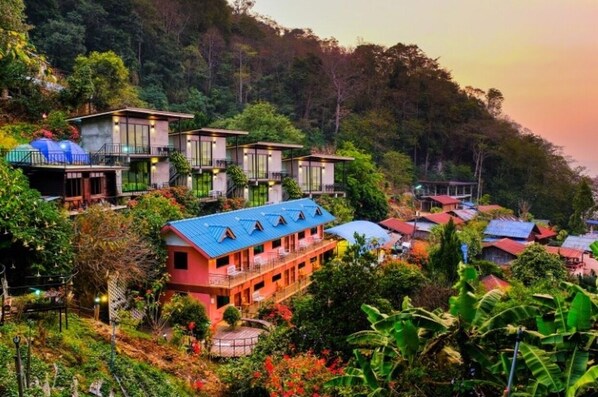 Front of property - Baan Rabiengfah resort (Wiang Kaen)