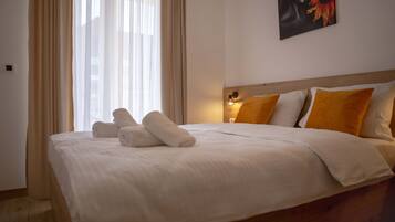 1 bedroom, free WiFi, bed sheets