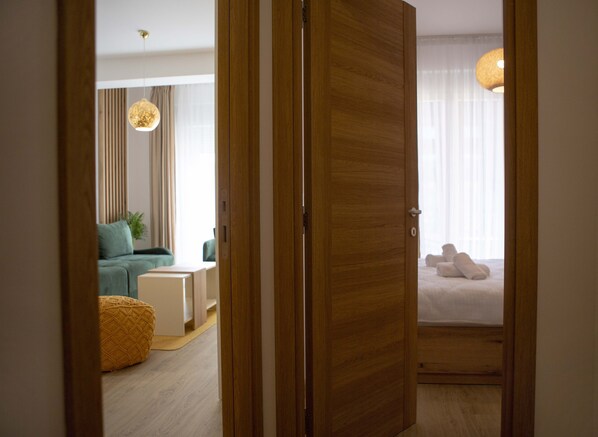 1 quarto, Wi-Fi de cortesia, roupa de cama