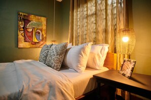 3 dormitoris, planxa i posts de planxar, wifi i roba de llit 