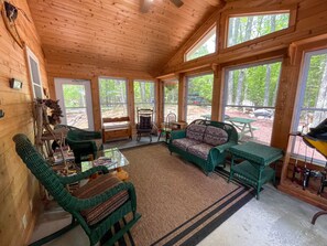 TV, DVD player - Stepaway Vacation Rentals- Eagle Watch (St. Germain)