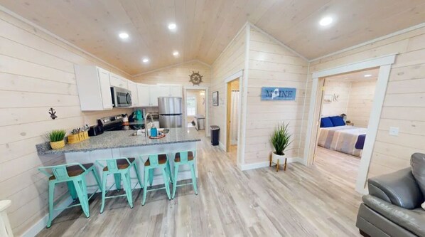 Interior - Harbor View Cottage - Unit A (Belfast)