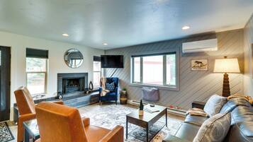Apartment (2 Bedrooms) | Front of property