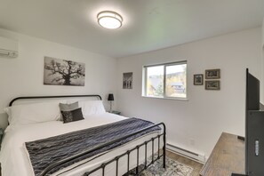 Apartment (2 Bedrooms) | Interior - Whitefish Condo w/ Pool Access + Close to Hiking! (Whitefish)