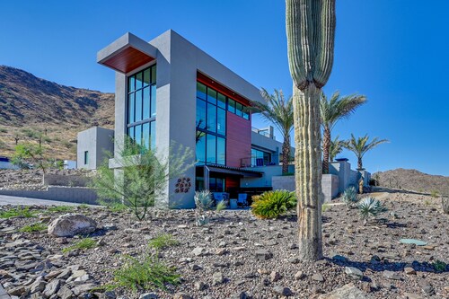 Peaceful Queen Creek Studio w/ Fire Pit & Views