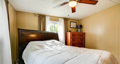 Cozy Bay City Abode w/ Deck & Fire Pit, Near Lakes