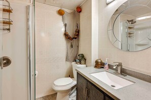 Nhà (2 Bedrooms) | Phòng tắm