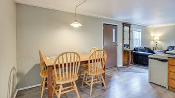 Rumah (2 Bedrooms) | Interior