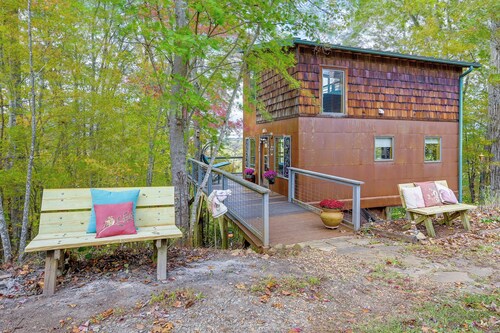 Yadkin River 'treehouse'~ Miles of Trails On-site