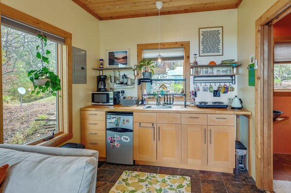 Apartment (0 Bedroom) | Interior