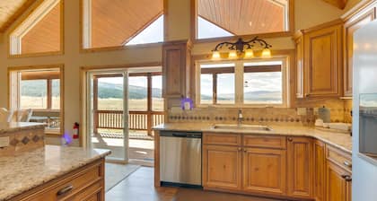 Hot Tub & Fire Pit: Idyllic Getaway in Angel Fire!