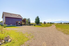 House (2 Bedrooms) | Interior - Charming Livingston Vacation Rental w/ Views! (Livingston)