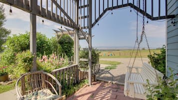 House (2 Bedrooms) | Front of property