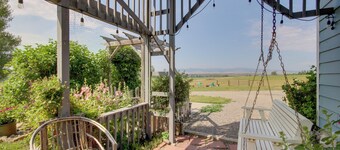 Charming Livingston Vacation Rental w/ Views!