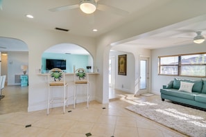 House (2 Bedrooms) | Interior