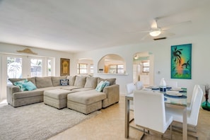 House (2 Bedrooms) | Interior