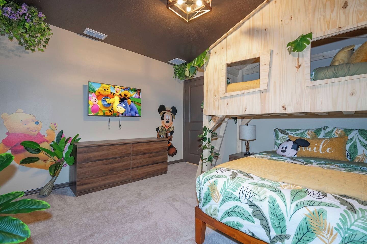 10 Schlafzimmer, Bügeleisen/Bügelbrett, Reisekinderbett, WLAN