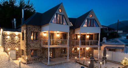 Dandy Villas Karpenisi- Snowflake Private & Lux 3story Chalet - The Snowy Heaven
