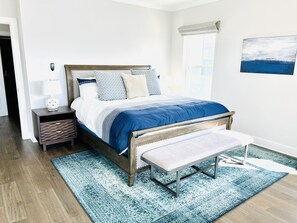 3 bedrooms, desk, iron/ironing board, travel cot -  Beautiful Home : Gulf views : Short Walk to Beach. Base rate 2 ppl (Galveston)