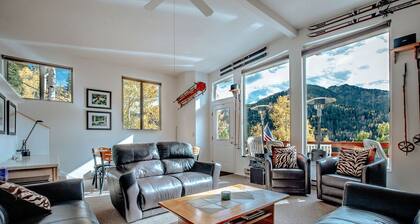 Solitude Vista by Cottonwood Lodging