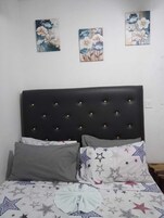 Comfort Apartment, 1 Queen Bed with Sofa bed | 1 bedroom, in-room safe, iron/ironing board, free WiFi