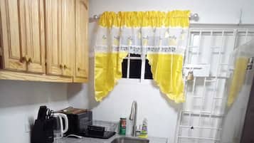 Apartemen Comfort, 1 Tempat Tidur Queen dengan tempat tidur Sofa | Dapur pribadi | Ketel listrik