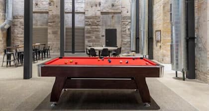 Brewery District 2-Story 2BR Apt Near Fiserv with Rooftop, Gym, and Parking