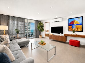 Living area - Beachfront Gem  Isla Verde  Walk 2 Eat  W/D (Carolina)