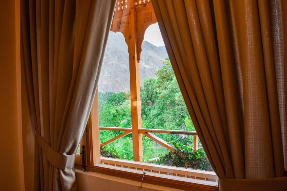 Roomy Hindukush Sarai