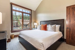 3 Schlafzimmer, Bügeleisen/Bügelbrett, WLAN, Bettwäsche