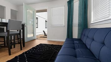 Smart TV, video games