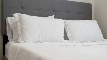 3 bedrooms, iron/ironing board, travel crib, free WiFi