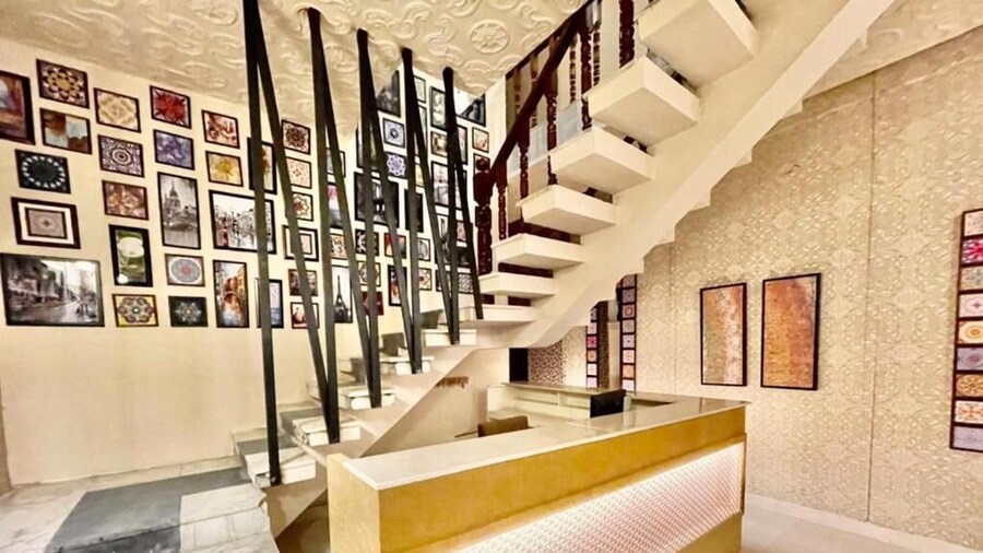 Shelton Hotel Mardan