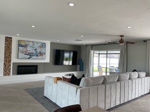 TV connectée, cheminée