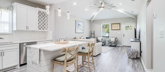 Friendly neighborhood home near fishing pier with dog-friendly yard & W/D