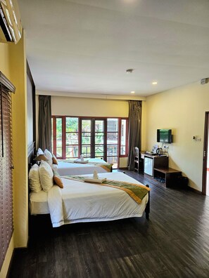 Deluxe Twin Room | Free WiFi, bed sheets - Hong Feng 168 Villa Hotel (Hang Dong)