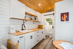 風筒、提供毛巾